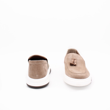 Лоферы из нубука CLAYS